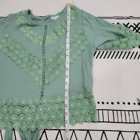 Self Esteem Crochet Lace Trim Bell Sleeve Crop Top Blouse in Sage Size S - Picture 6 of 8